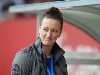Ex-Nationaltorhüterin Schult wagt Comeback beim HSV Ex-Nationaltorhüterin Schult wagt Comeback beim HSV
