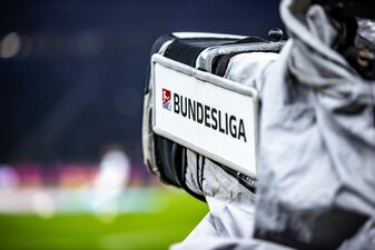 Der Streit zwischen DFL und DAZN wirft kein gutes Licht auf den deutschen Fußball. Der Streit zwischen DFL und DAZN wirft kein gutes Licht auf den deutschen Fußball.