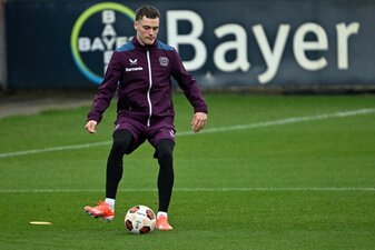 Wechselt Leverkusens Florian Wirtz im Sommer den Verein? Bayer-Geschäftsführer Carro ruft eine stolze Summe auf. Wechselt Leverkusens Florian Wirtz im Sommer den Verein? Bayer-Geschäftsführer Carro ruft eine stolze Summe auf.