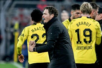 Dortmunds Trainer Edin Terzic und sein Team wollen für die erste Leverkusener Niederlage sorgen. Dortmunds Trainer Edin Terzic und sein Team wollen für die erste Leverkusener Niederlage sorgen.