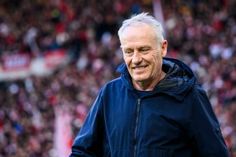 Freiburgs Trainer Christian Streich erinnert sich an den Diebstahl seines Fahrrads. Freiburgs Trainer Christian Streich erinnert sich an den Diebstahl seines Fahrrads.