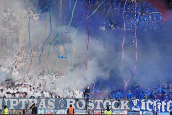 Nachdem Rostock-Fans in den Sanitäranlagen randaliert haben, gibt es nun eine besondere Aktion. Nachdem Rostock-Fans in den Sanitäranlagen randaliert haben, gibt es nun eine besondere Aktion.