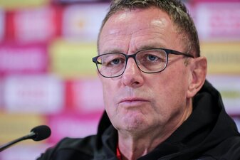 Ralf Rangnick wird von den Bayern umworben, hat aber offenbar Zweifel, ob er nach München wechseln soll. Ralf Rangnick wird von den Bayern umworben, hat aber offenbar Zweifel, ob er nach München wechseln soll.