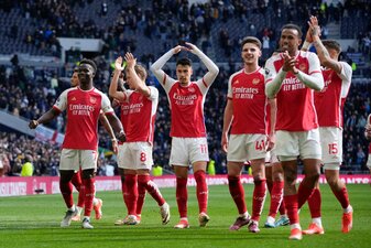 Manchester City macht Druck, der FC Arsenal hat die Tabellenführung aber weiter verteidigt. Manchester City macht Druck, der FC Arsenal hat die Tabellenführung aber weiter verteidigt.