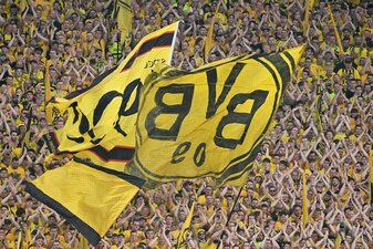 Borussia Dortmund soll kurz vor der Verpflichtung eines weiteren Fußball-Talentes stehen. Borussia Dortmund soll kurz vor der Verpflichtung eines weiteren Fußball-Talentes stehen.