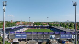Luftbild einer Drohne vom Stadion an der Bremer Brücke in Osnabrück. Luftbild einer Drohne vom Stadion an der Bremer Brücke in Osnabrück.