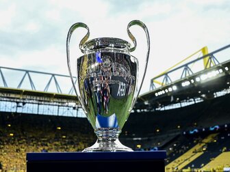 Weiterer Königsklassen-Platz: BVB lässt vier Klubs träumen Weiterer Königsklassen-Platz: BVB lässt vier Klubs träumen