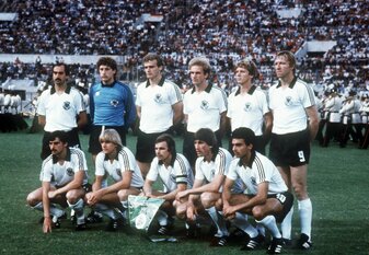 Die deutsche Fußball-Nationalmannnschaft gewann 1980 das EM-Endspiel gegen Belgien mit 2:1. Die deutsche Fußball-Nationalmannnschaft gewann 1980 das EM-Endspiel gegen Belgien mit 2:1.