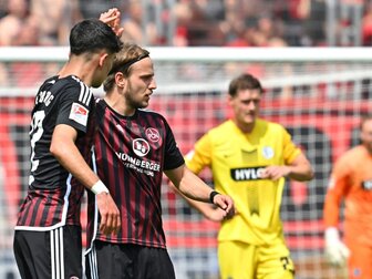 Uzun glänzt: FCN schafft Klassenerhalt Uzun glänzt: FCN schafft Klassenerhalt