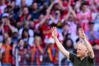 Abschied für Freiburgs Trainer Christian Streich. Abschied für Freiburgs Trainer Christian Streich.