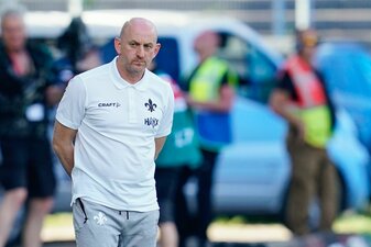 Torsten Lieberknecht und Darmstadt 98 haben das letzte Heimspiel der Saison deutlich verloren. Torsten Lieberknecht und Darmstadt 98 haben das letzte Heimspiel der Saison deutlich verloren.