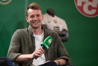 Ob Bayer-Torwart Lukas Hradecky in den beiden Endspielen dabei ist, steht noch nicht fest. Ob Bayer-Torwart Lukas Hradecky in den beiden Endspielen dabei ist, steht noch nicht fest.