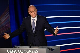 Denkt über verschärfte Maßnahmen im Kampf gegen Rassismus nach: Gianni Infantino. Denkt über verschärfte Maßnahmen im Kampf gegen Rassismus nach: Gianni Infantino.