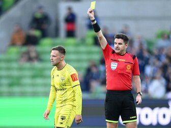 Betrug mit Gelben Karten: Fußballer in Australien festgenommen Betrug mit Gelben Karten: Fußballer in Australien festgenommen