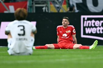 Am Samstag muss Union gegen Freiburg gewinnen, um noch die Chance auf den direkten Klassenerhalt zu haben. Am Samstag muss Union gegen Freiburg gewinnen, um noch die Chance auf den direkten Klassenerhalt zu haben.