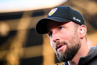 Trainer Sebastian Hoeneß startet am 4. Juli mit dem VfB in die Vorbereitung. Trainer Sebastian Hoeneß startet am 4. Juli mit dem VfB in die Vorbereitung.