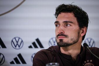 Mats Hummels wurde für die Heim-EM in diesem Sommer nicht nominiert. Mats Hummels wurde für die Heim-EM in diesem Sommer nicht nominiert.