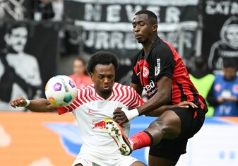 Im kuriosen Duell der Europa-Teilnehmer gibt es zwischen Frankfurt und Leipzig keinen Sieger. Im kuriosen Duell der Europa-Teilnehmer gibt es zwischen Frankfurt und Leipzig keinen Sieger.