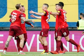 Foto: FCK stimmt sich mit 5:0 auf DFB-Pokalfinale ein