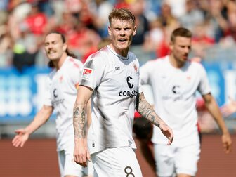Der FC St. Pauli hat sich die Zweitliga-Meisterschaft gesichert. Der FC St. Pauli hat sich die Zweitliga-Meisterschaft gesichert.
