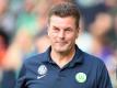 Wolfsburgs Trainer Dieter Hecking plant gegen Mainz zum VfL-Jubiläum einen Sieg ein. Foto: Carmen Jaspersen