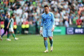 Bochums Torhüter Manuel Riemann wird nicht in der Relegation eingesetzt. Bochums Torhüter Manuel Riemann wird nicht in der Relegation eingesetzt.