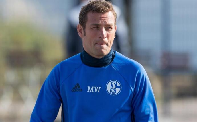 Trainer Markus Weinzierl will mit dem Schalke aus dem Tabellenkeller raus. Foto: Guido Kirchner