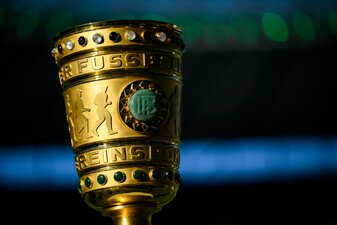 Die 64 Teilnehmer der ersten Runde hatten 215.600 Euro aus den Vermarktungserlösen erhalten. Die 64 Teilnehmer der ersten Runde hatten 215.600 Euro aus den Vermarktungserlösen erhalten.