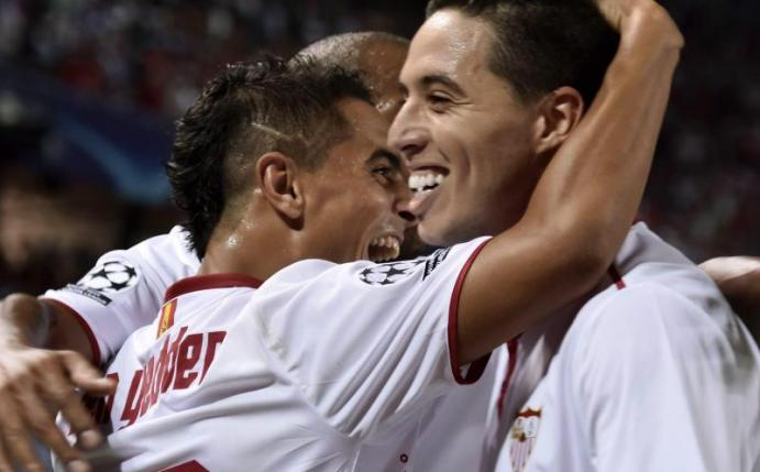 Ben Yedder (l.) schoss den FC Sevilla zum Sieg über Deportivo Alaves. Foto: Raul Caro