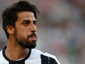 Khedira und Juve haben die Tabellenführung gefestigt (Quelle: pixathlon/SID-IMAGES) Khedira und Juve haben die Tabellenführung gefestigt (Quelle: pixathlon/SID-IMAGES)