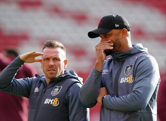 Craig Bellamy (l) war bisher Assistent beim FC Burnley. Craig Bellamy (l) war bisher Assistent beim FC Burnley.