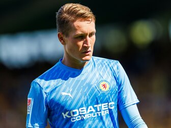 Schalke verpflichtet Torhüter Hoffmann aus Braunschweig Schalke verpflichtet Torhüter Hoffmann aus Braunschweig