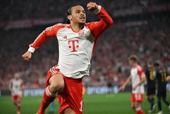 Leroy Sané fühlt sich beim FC Bayern wohl. Leroy Sané fühlt sich beim FC Bayern wohl.