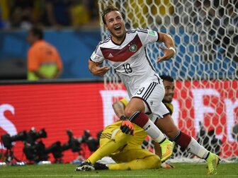 Götze: WM-Siegtor erst mit 35 - und dann das Karriereende Götze: WM-Siegtor erst mit 35 - und dann das Karriereende