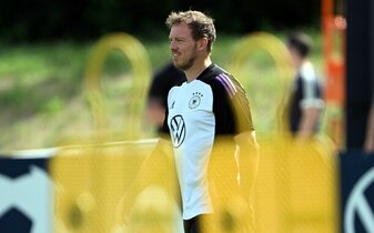 Bundestrainer Julian Nagelsmann beim Abschlusstraining vor dem Griechenlandtest. Bundestrainer Julian Nagelsmann beim Abschlusstraining vor dem Griechenlandtest.