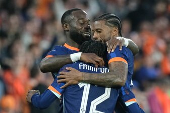 Die Niederlande setzten sich mit 4:0 gegen Kanada durch. Die Niederlande setzten sich mit 4:0 gegen Kanada durch.
