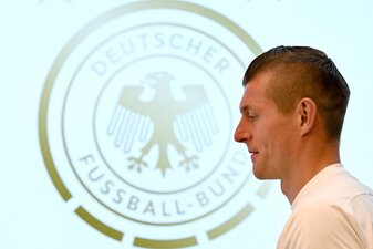 Toni Kroos bei der Pressekonferenz in Herzogenaurach. Toni Kroos bei der Pressekonferenz in Herzogenaurach.