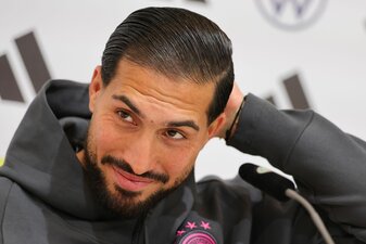 Emre Can ist von Nuri Sahin als BVB-Coach begeistert. Emre Can ist von Nuri Sahin als BVB-Coach begeistert.