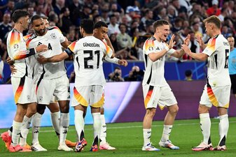 Nach der starken Leistung des DFB-Teams fühlte sich Boris Becker fühlt sich an die WM 2006 erinnert. Nach der starken Leistung des DFB-Teams fühlte sich Boris Becker fühlt sich an die WM 2006 erinnert.