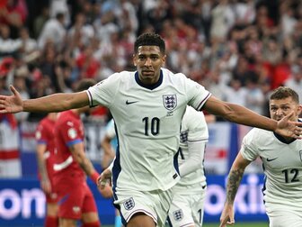 "Hey Jude!": Englische Presse feiert Matchwinner Bellingham "Hey Jude!": Englische Presse feiert Matchwinner Bellingham
