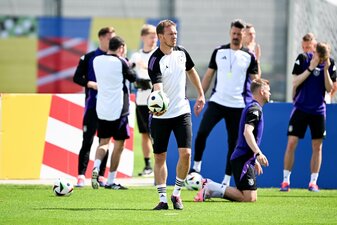 Bundestrainer Julian Nagelsmann beim Abschlusstraining der deutschen Nationalmannschaft. Bundestrainer Julian Nagelsmann beim Abschlusstraining der deutschen Nationalmannschaft.