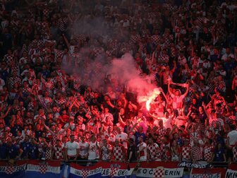 Dutzende Straftaten nach EM-Spiel in Leipzig Dutzende Straftaten nach EM-Spiel in Leipzig
