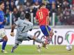 Beim spanischen Führungstor von Vitolo (r) patzt Gianluigi Buffon. Foto: Alessandro Di Marco