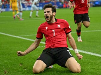 Georgiens Star Kwarazchelia: Erst Siegtor, dann Ronaldo-Trikot Georgiens Star Kwarazchelia: Erst Siegtor, dann Ronaldo-Trikot