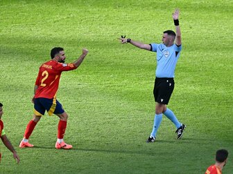 Foto: Oliver pfeift deutsches EM-Achtelfinale