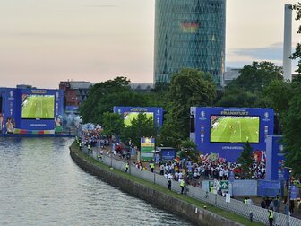 Unwetterwarnung: Fanzone in Frankfurt geschlossen Unwetterwarnung: Fanzone in Frankfurt geschlossen