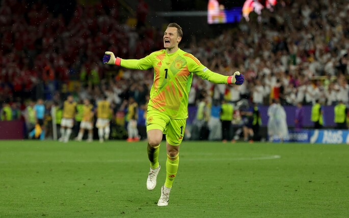 Torhüter Manuel Neuer war gegen Dänemark ein starker Rückhalt.