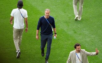 Dänemarks Trainer Kasper Hjulmand haderte nach dem Spiel mit einigen Situationen. Dänemarks Trainer Kasper Hjulmand haderte nach dem Spiel mit einigen Situationen.
