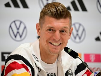 EM-Viertelfinale: Doppeltes Handicap für Kroos EM-Viertelfinale: Doppeltes Handicap für Kroos