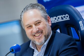 Ilja Kaenzig wird alleiniger Geschäftsführer in Bochum. Ilja Kaenzig wird alleiniger Geschäftsführer in Bochum.